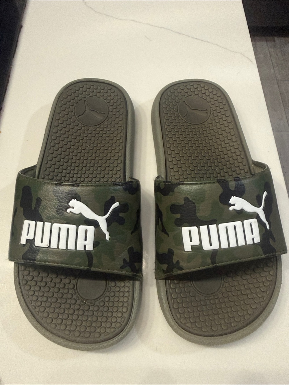 Puma slide sandals, kids size 3